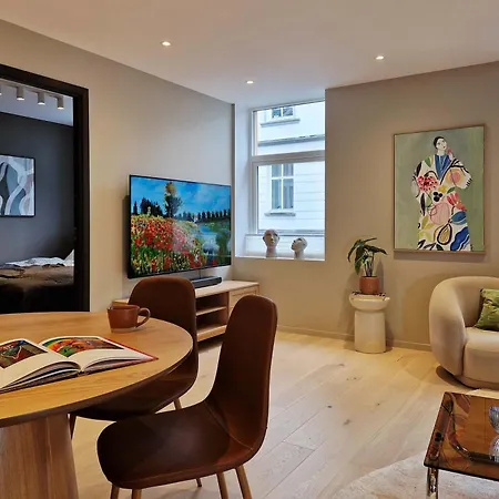 بيت للعطل Brand New & High-end 3 Bedrooms 2 Bathrooms برغن