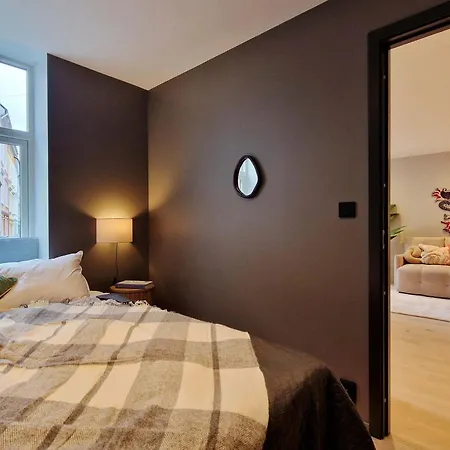 Brand New & High-end 3 Bedrooms 2 Bathrooms بيت للعطل *