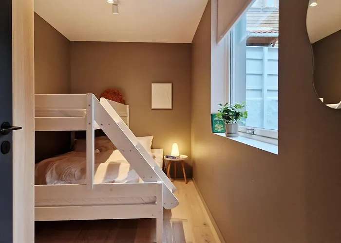 Feriehus Brand New & High-end 3 Bedrooms 2 Bathrooms