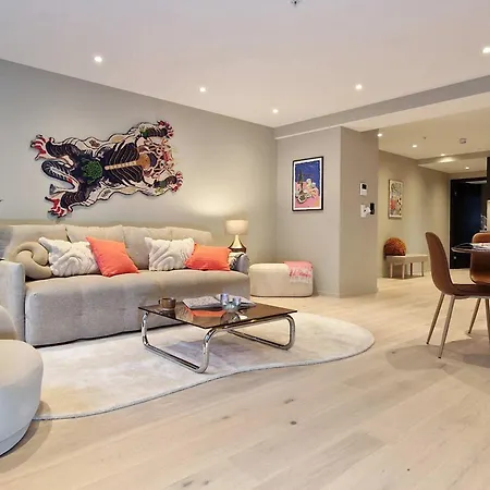 Brand New & High-end 3 Bedrooms 2 Bathrooms * Берген