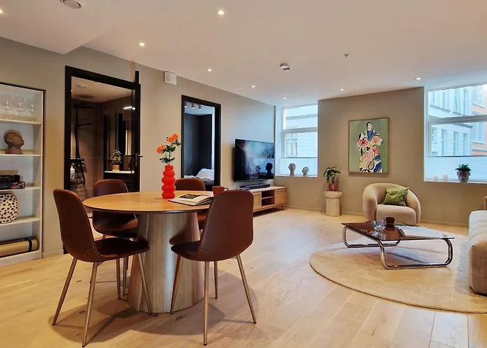 別荘 Brand New & High-end 3 Bedrooms 2 Bathrooms *
