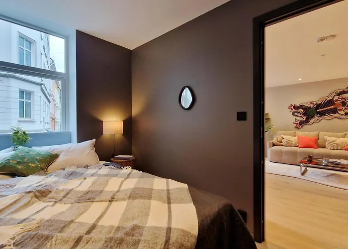 Brand New & High-end 3 Bedrooms 2 Bathrooms Дом отдыха *