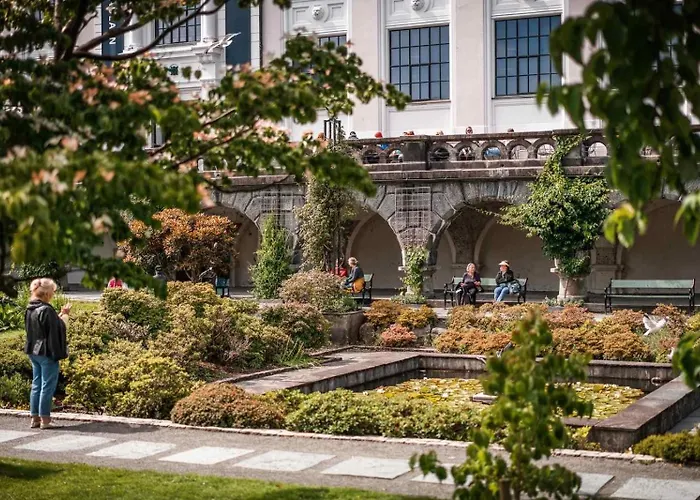 Holiday home Brand New & High-end 3 Bedrooms 2 Bathrooms *